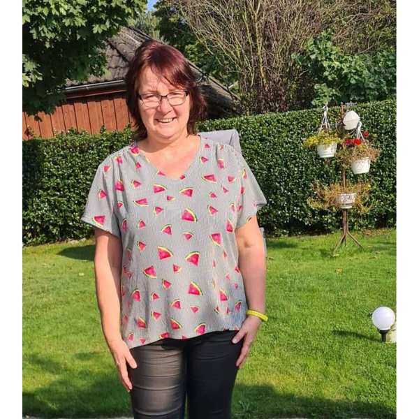 DIY-Blusenshirt für Damen nähen – Anleitung & Schnittmuster