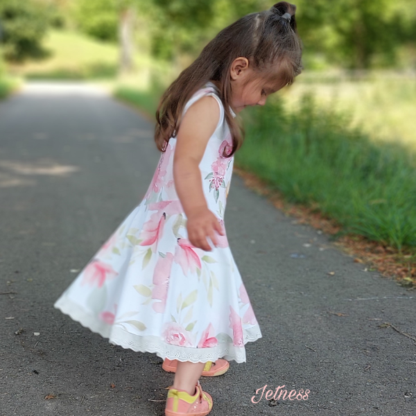 Drehkleid mit Volant nähen – PDF-Schnittmuster für Kinder