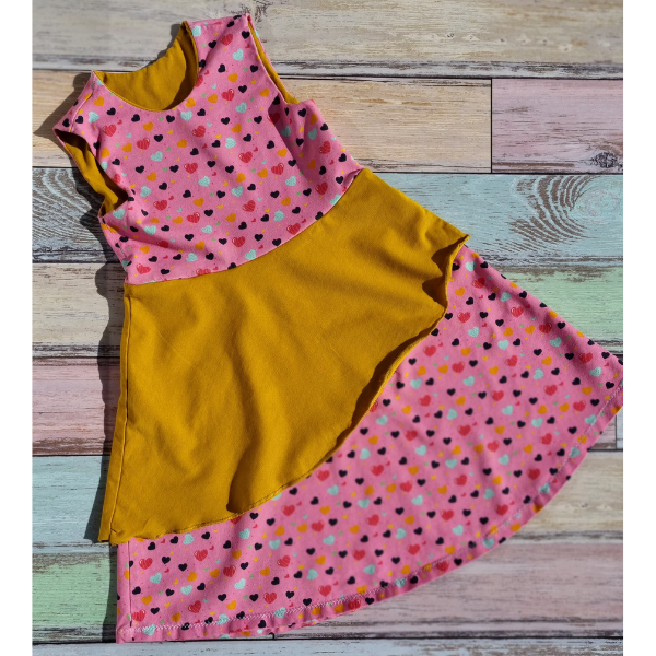 Schnittmuster für Kinder-Drehkleid – Bequemes Drehkleid für Mädchen selbst nähen