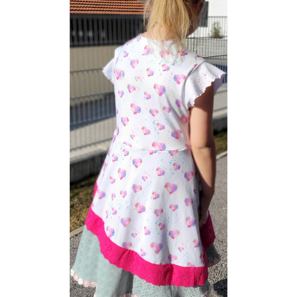 Schnittmuster für Kinder-Drehkleid – Einfaches Kinderkleid selbst nähen mit PDF-Schnittmuster