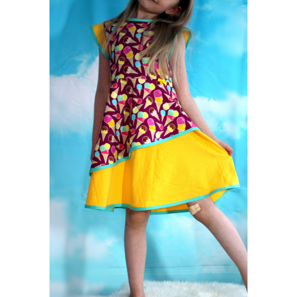 Schnittmuster für Kinder-Drehkleid – Flügelärmel-Kinderkleid als Nähbeispiel