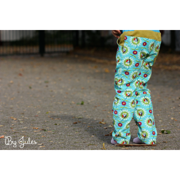 Schnittmuster für Kinder- & Teenagerhose – Coole Kinderhose im Jeanslook nähen mit Anleitung