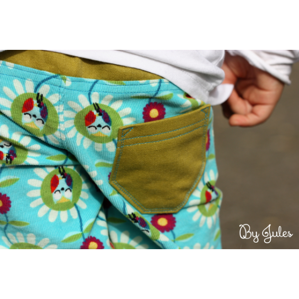 Schnittmuster für Kinder- & Teenagerhose – Coole Mädchenhose mit stylischen Details