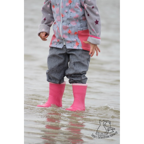 Schnittmuster für Kinder- & Teenagerhose – Outdoorhose für Kinder mit wetterfestem Stoff nähen