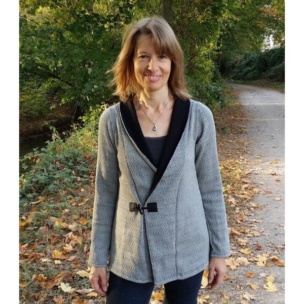 Selbstgenähtes Schalkragen-Shirt Lady Anna