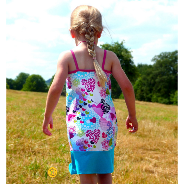 Trägerkleid Lara – Sommerkleid für Kleinkinder als Nähbeispiel
