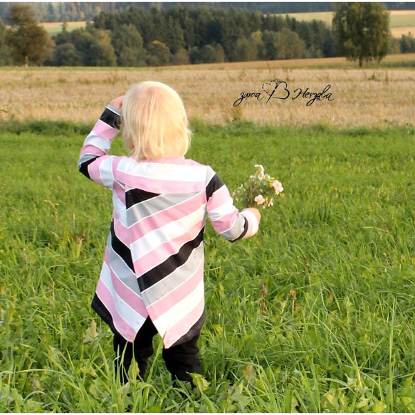 Wickelshirt nähen – Kinderkleidung mit raffinierter Rückenlösung