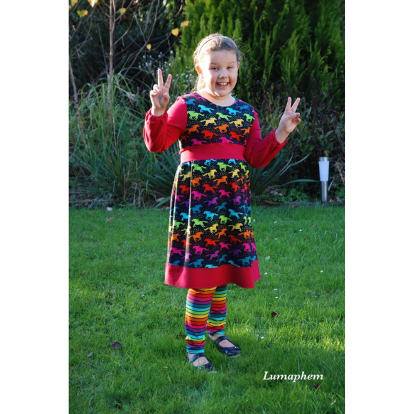 Jerseykleid für Mädchen selber nähen – PDF-Schnittmuster