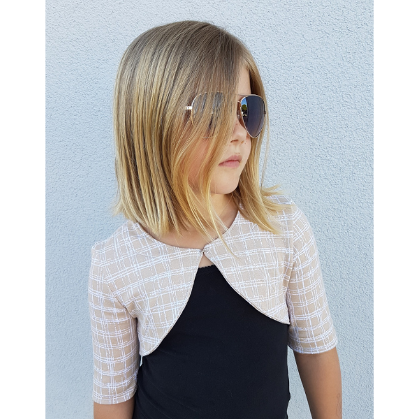 Kinderbolero Bea – Elegantes Designbeispiel für besondere Anlässe