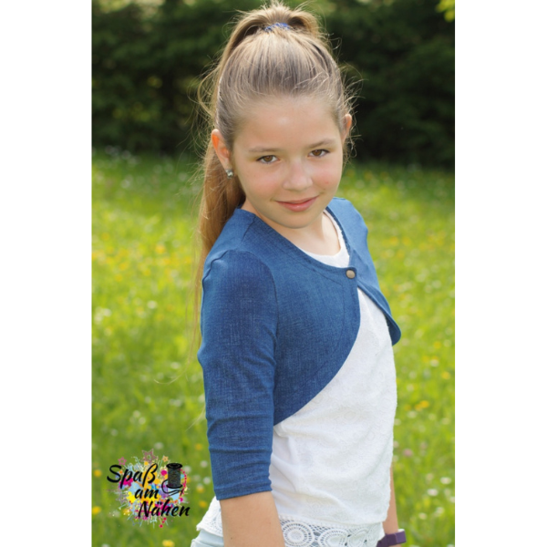 Fertig genähter Kinderbolero Bea – PDF-Schnittmuster