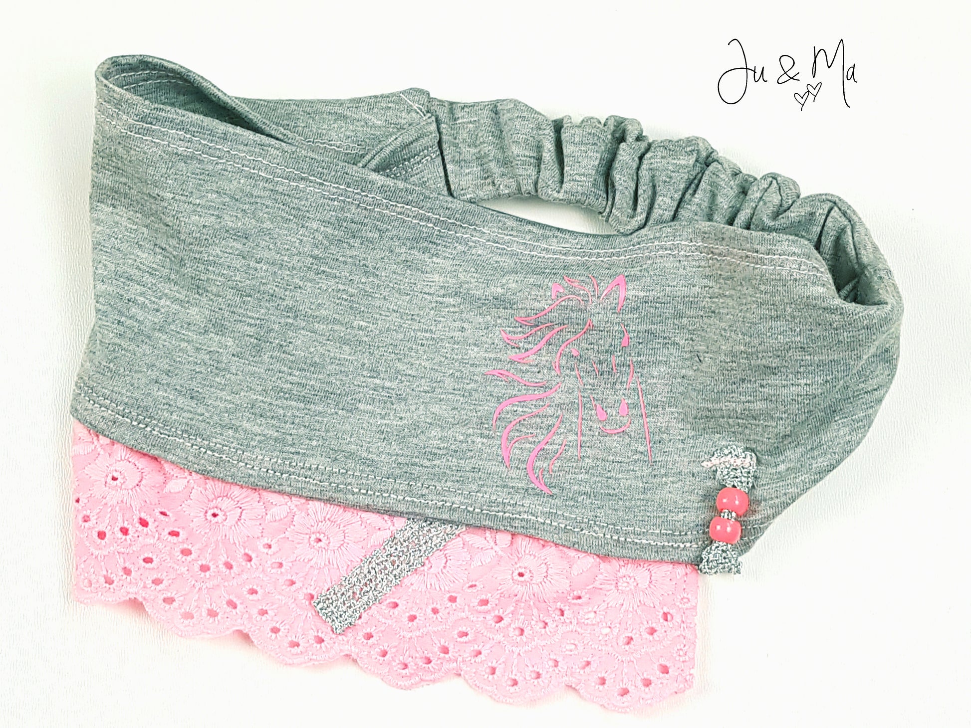 Pferdekopf Plotterdatei als Motiv auf Stirnband – kreatives DIY-Projekt für Pferdeliebhaber und Selbermacher