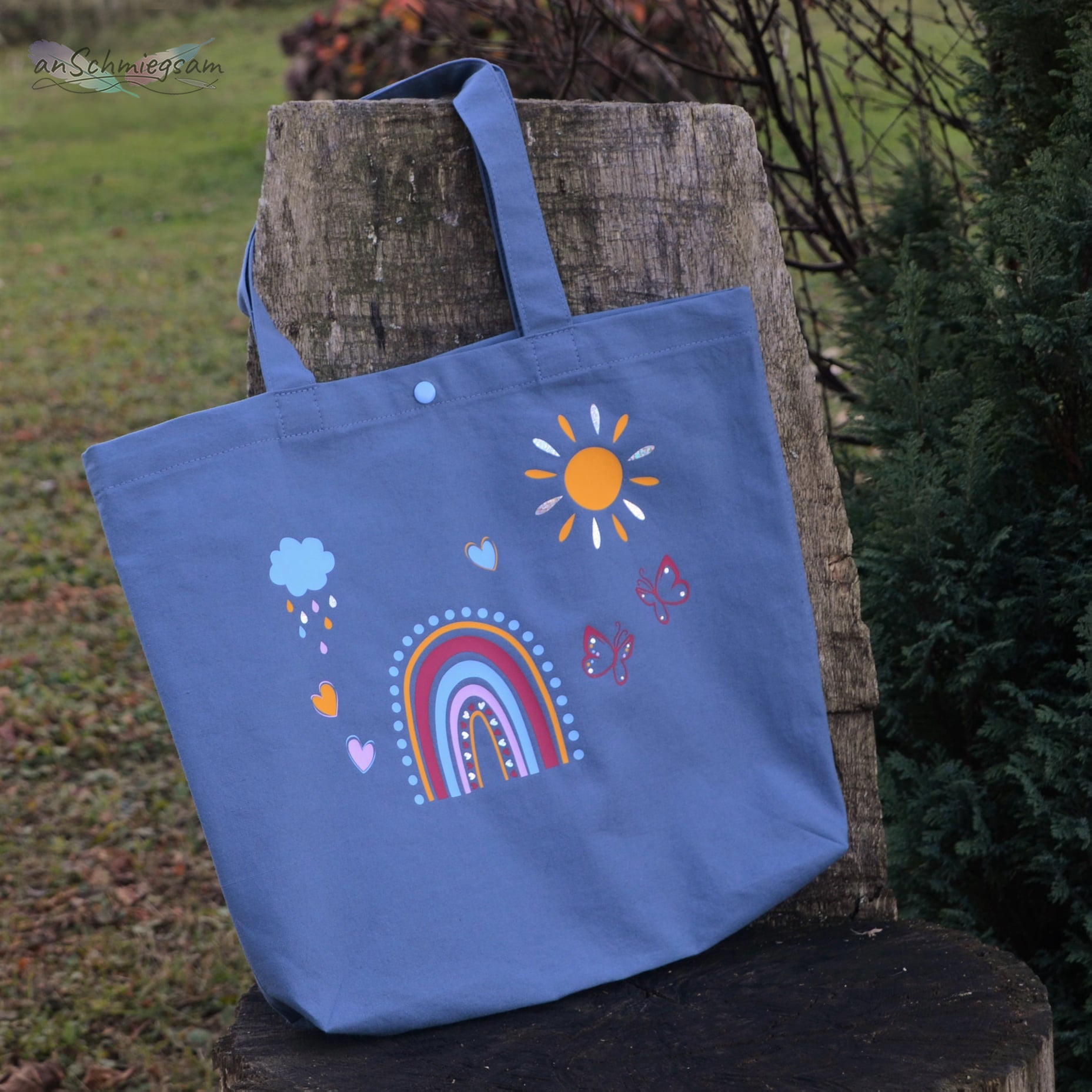 Plotterdatei Regenbogen auf selbstgenähter Tasche – süßes Motiv für Accessoires