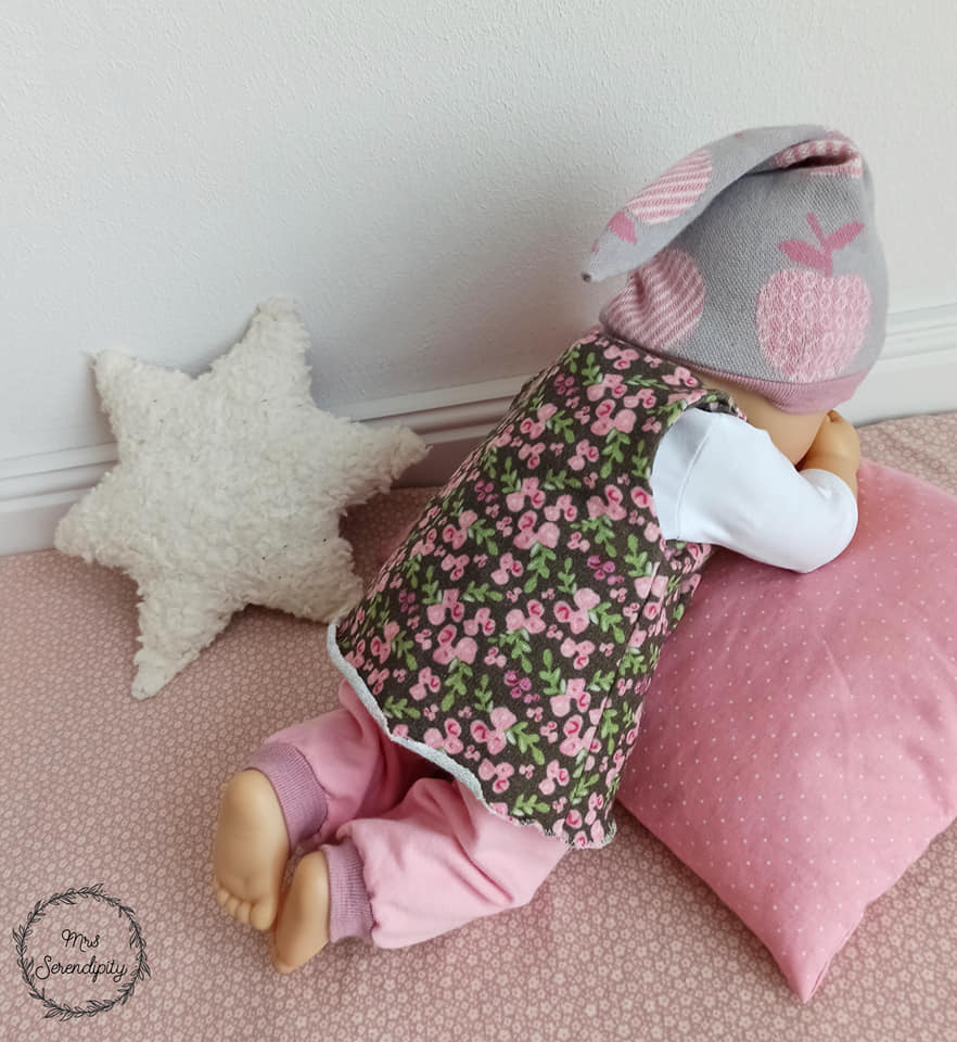 Zipfelmütze für Puppen nähen – niedliches Schnittmuster für Puppengröße 32–50 cm als Teil des großen PDF-Sparpakets
